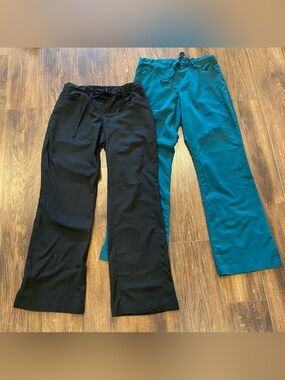 X2 Greys Anatomy scrub pants black green